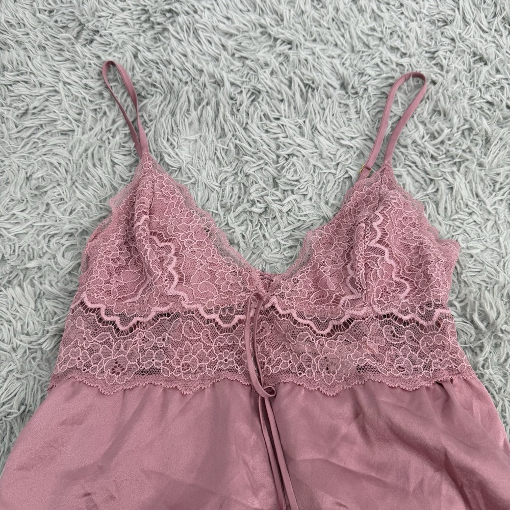 Victoria Secret Cami Top Pink Lace Trim Satin Adjustable Straps Open Back XS - Picture 2 of 9